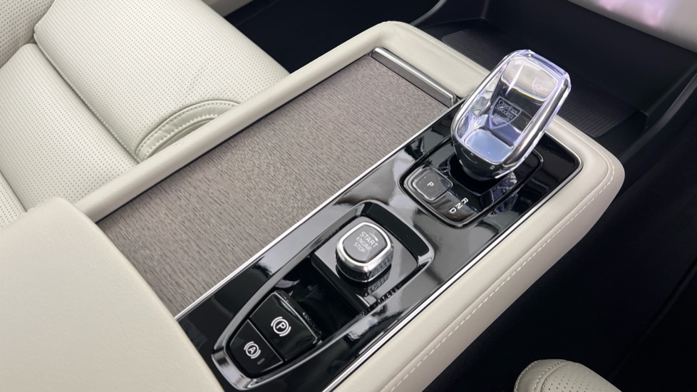 Used Volvo XC90 2025 for sale - 77082589: Photo 25