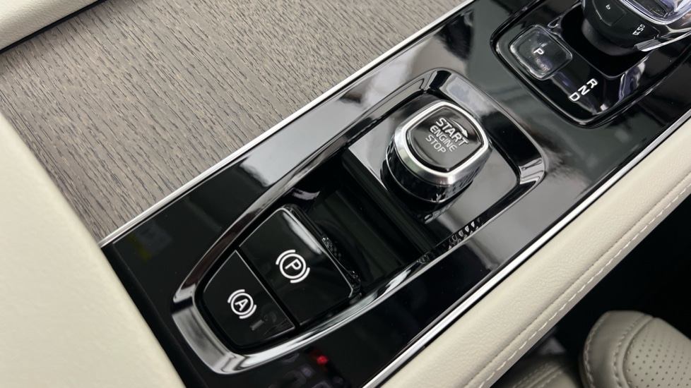 Used Volvo XC90 2025 for sale - 77082589: Photo 27