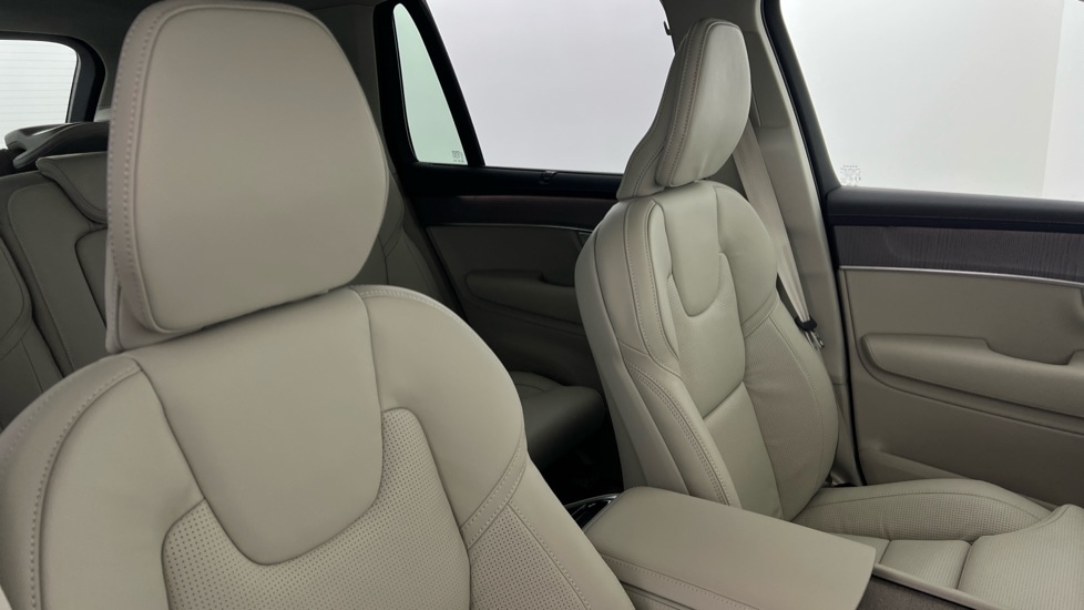 Used Volvo XC90 2025 for sale - 77082589: Photo 38