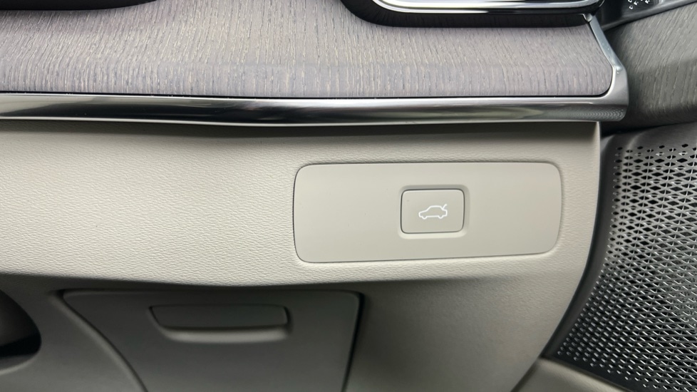 Used Volvo XC90 2025 for sale - 77082589: Photo 54