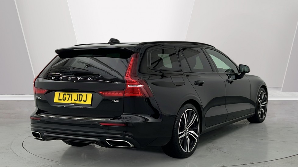 Used Volvo V60 2021 for sale - 76851273: Photo 2