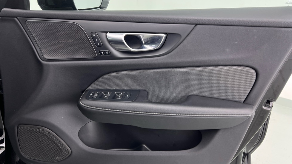 Used Volvo V60 2021 for sale - 76851273: Photo 29