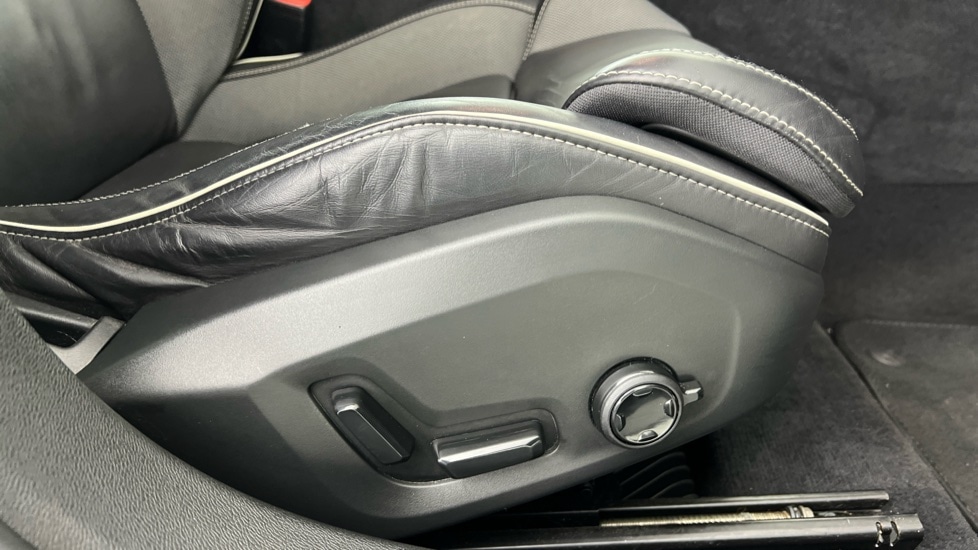 Used Volvo V60 2021 for sale - 76851273: Photo 30