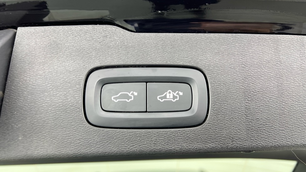 Used Volvo V60 2021 for sale - 76851273: Photo 35