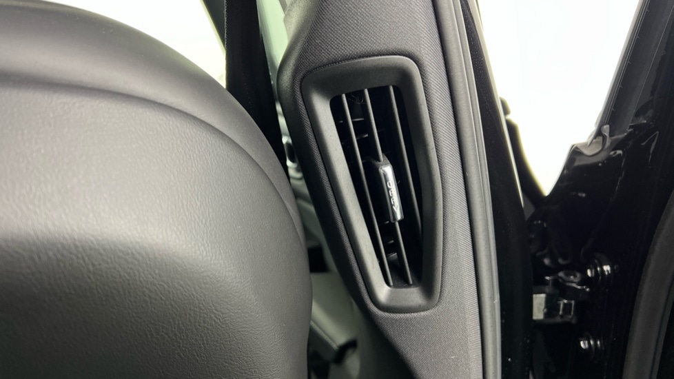 Used Volvo V60 2021 for sale - 76851273: Photo 38