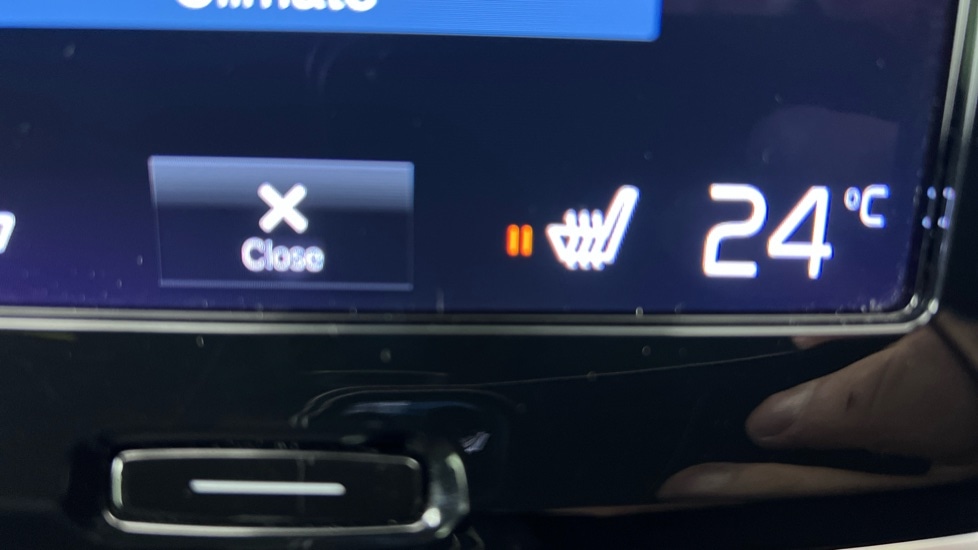 Used Volvo V60 2021 for sale - 76851273: Photo 44