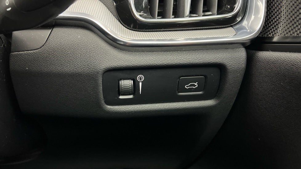 Used Volvo V60 2021 for sale - 76851273: Photo 47