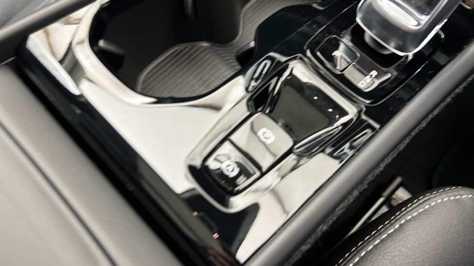 Used Volvo XC40 2024 for sale - 76507531: Photo 27