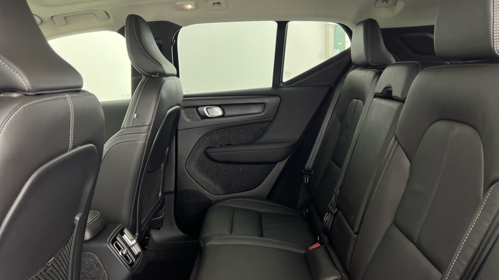 Used Volvo XC40 2024 for sale - 76507531: Photo 33