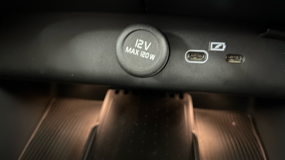 Used Volvo XC40 2024 for sale - 76507531: Photo 52