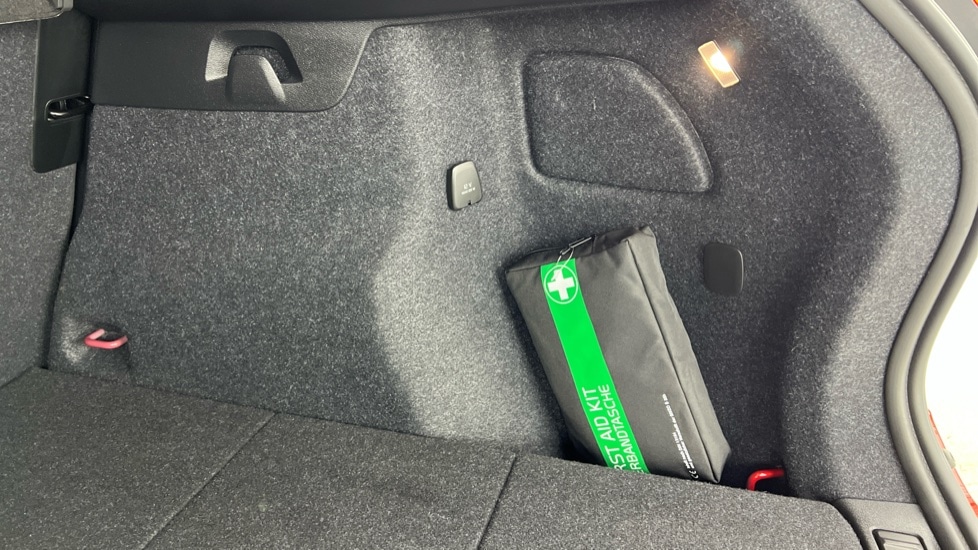 Used Volvo XC40 2024 for sale - 76507531: Photo 58