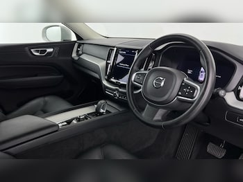 Used Volvo XC60 2023 for sale - 75902187: Photo