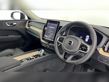 Used Volvo XC60 2025 for sale - 78450150: Photo