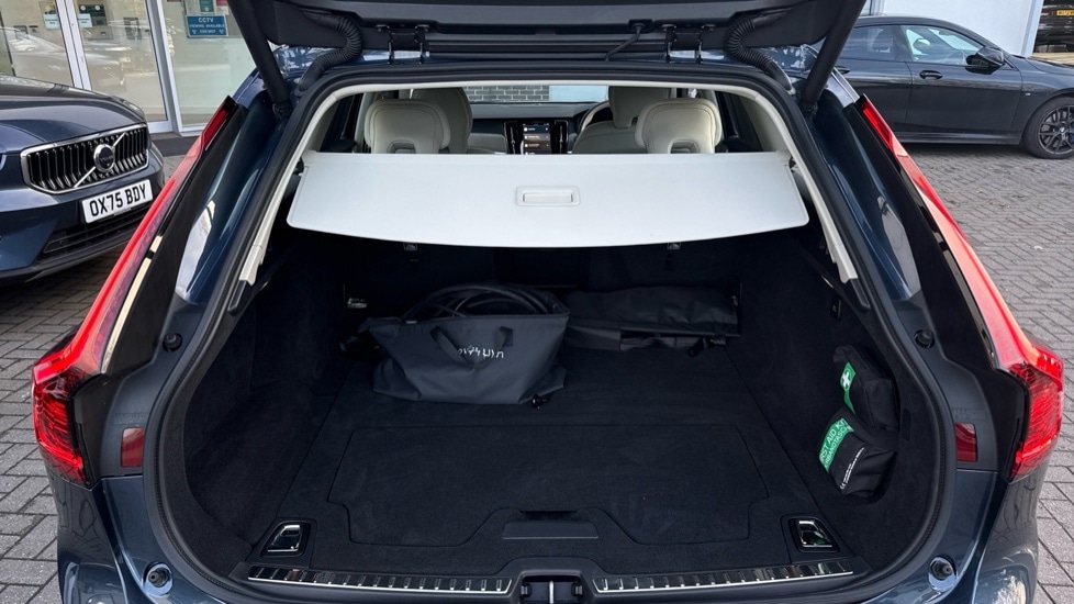 Used Volvo V90 2024 for sale - 77965017: Photo 16