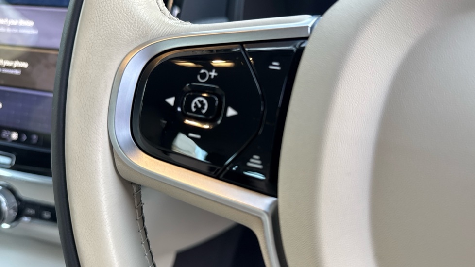 Used Volvo V90 2024 for sale - 77965017: Photo 29