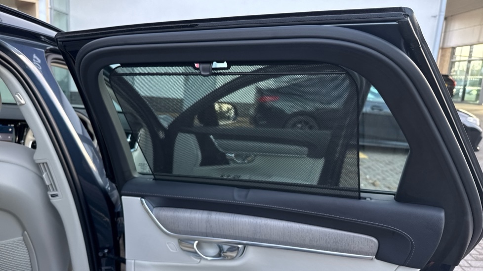 Used Volvo V90 2024 for sale - 77965017: Photo 31