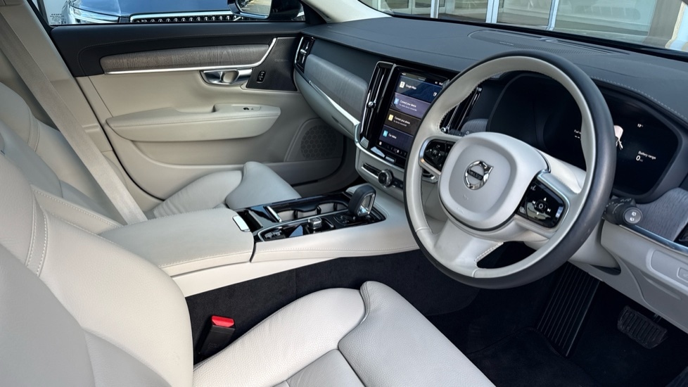 Used Volvo V90 2024 for sale - 77965017: Photo 4