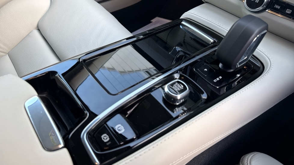 Used Volvo V90 2024 for sale - 77965017: Photo 40