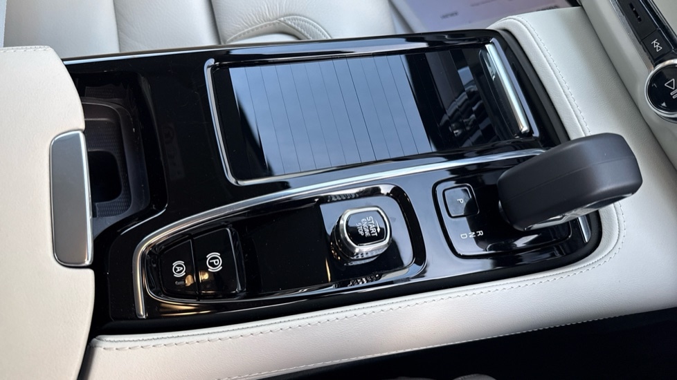 Used Volvo V90 2024 for sale - 77965017: Photo 41