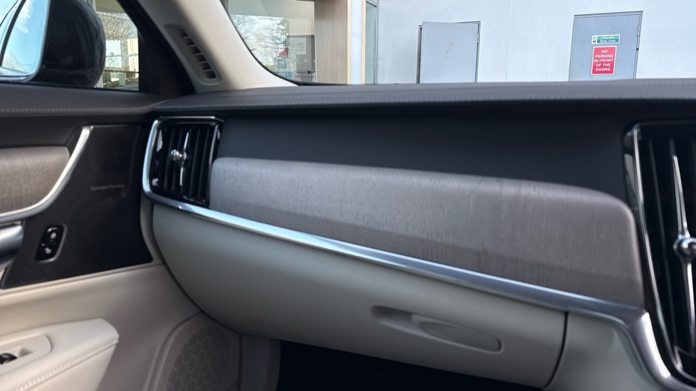 Used Volvo V90 2024 for sale - 77965017: Photo 49