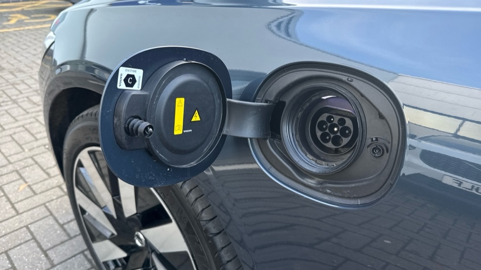 Used Volvo V90 2024 for sale - 77965017: Photo 53