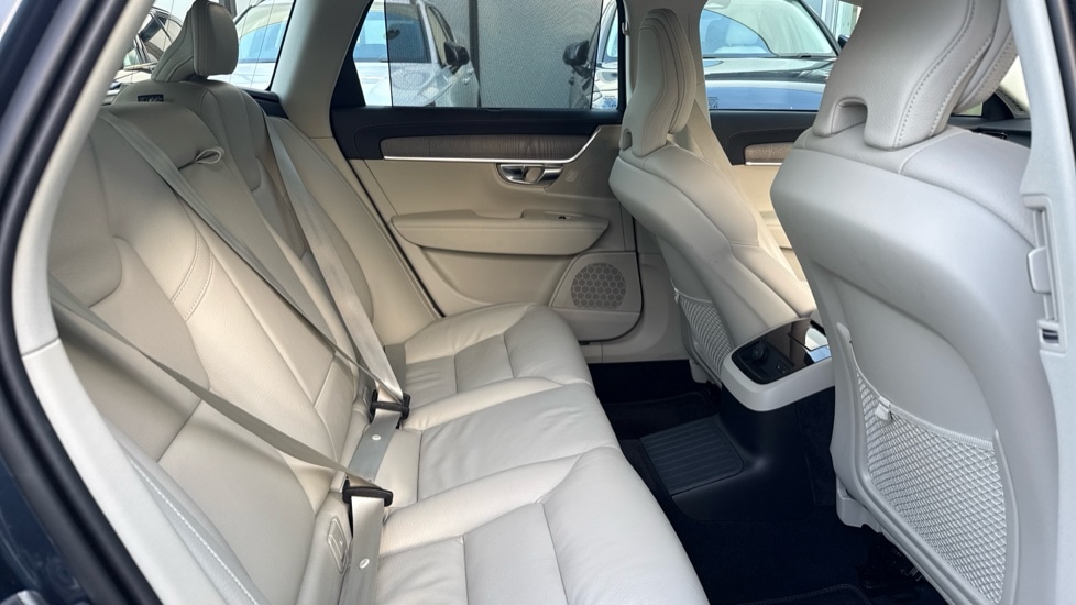 Used Volvo V90 2024 for sale - 77965017: Photo 6