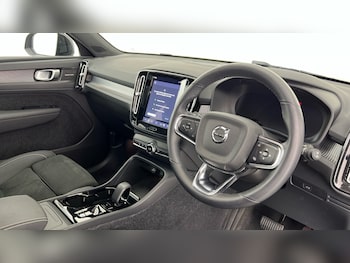 Used Volvo XC40 2022 for sale - 78377441: Photo