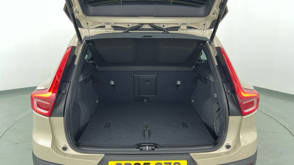 Used Volvo XC40 2025 for sale - 77157913: Photo 13