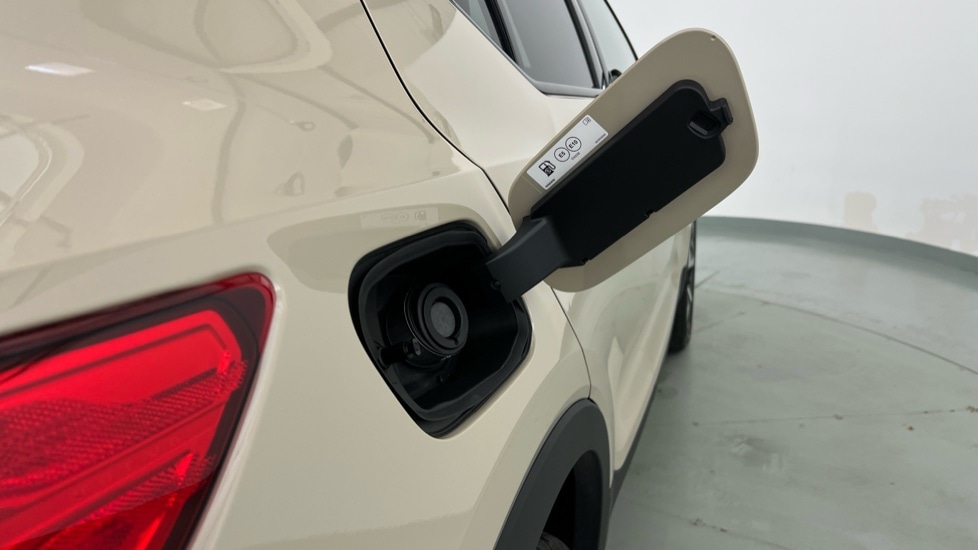 Used Volvo XC40 2025 for sale - 77157913: Photo 53