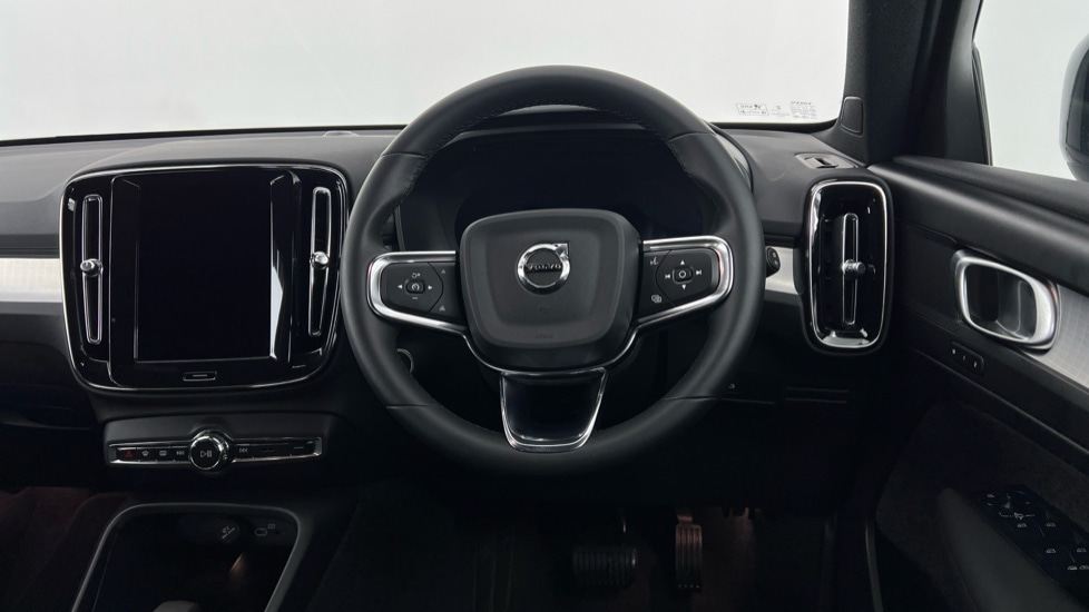 Used Volvo XC40 2025 for sale - 77178113: Photo 10