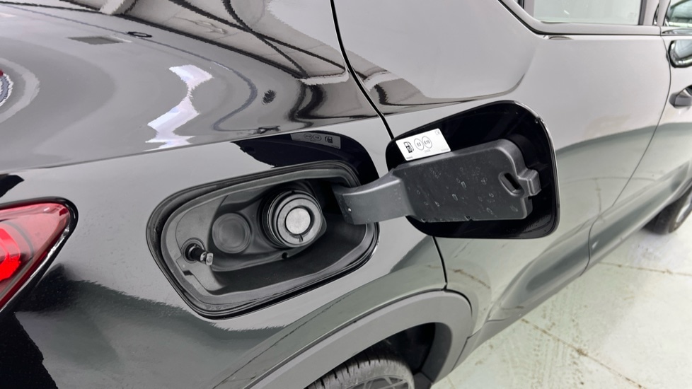 Used Volvo XC40 2025 for sale - 77178113: Photo 16