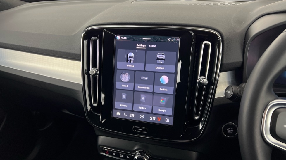 Used Volvo XC40 2025 for sale - 77178113: Photo 17