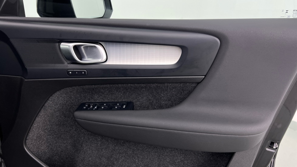 Used Volvo XC40 2025 for sale - 77178113: Photo 29