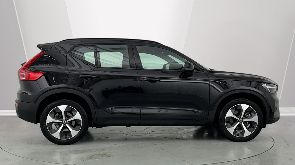 Used Volvo XC40 2025 for sale - 77178113: Photo 3