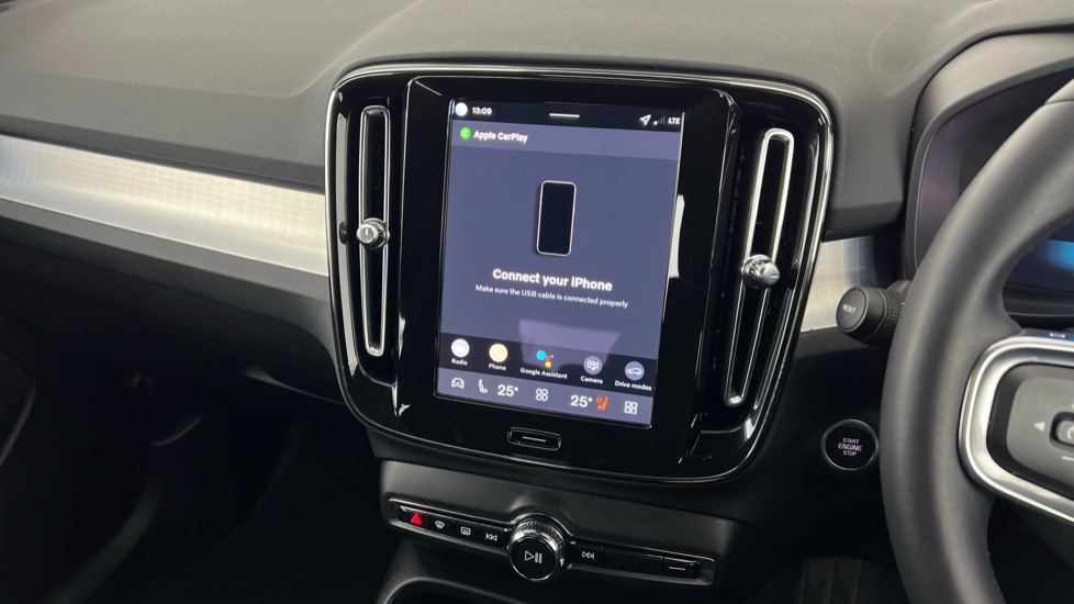 Used Volvo XC40 2025 for sale - 77178113: Photo 45