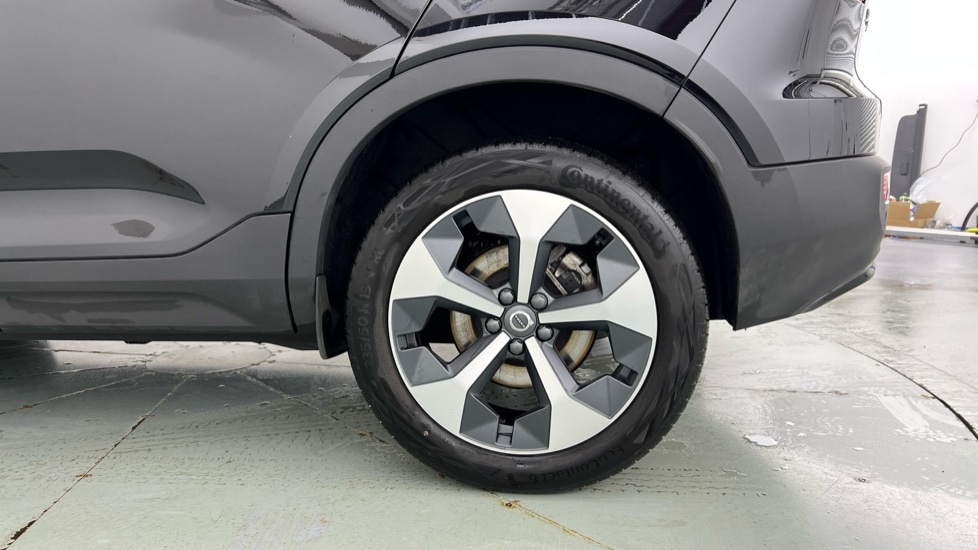 Used Volvo XC40 2025 for sale - 77178113: Photo 60