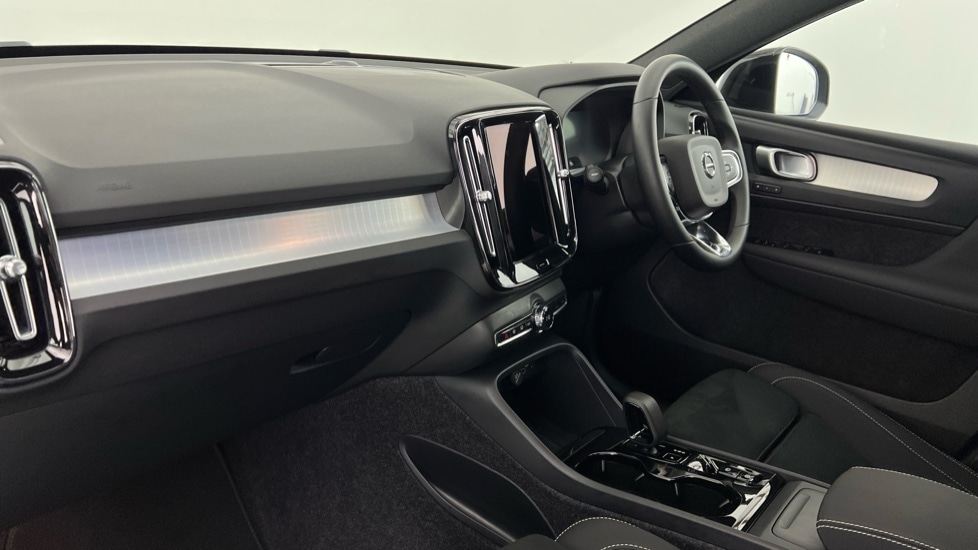 Used Volvo XC40 2025 for sale - 77178113: Photo 62