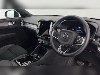 Used Volvo XC40 2024 for sale - 75775907: Photo