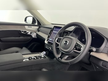 Used Volvo XC90 2025 for sale - 78948571: Photo