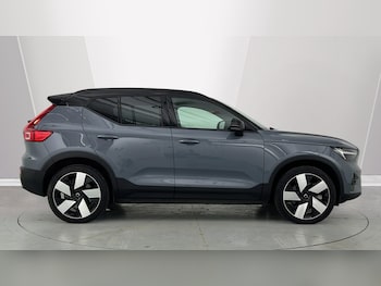 Used Volvo XC40 2023 for sale - 77899005: Photo