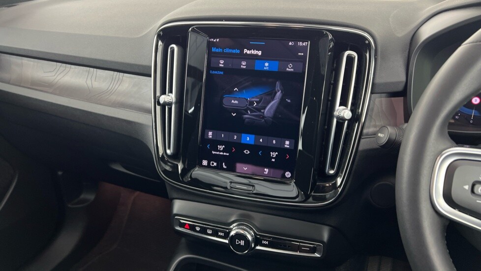 Used Volvo XC40 2023 for sale - 77899005: Photo 47