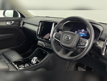 Used Volvo XC40 2022 for sale - 77205654: Photo