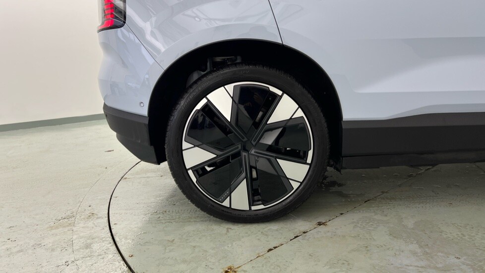 Used Volvo EX30 2025 for sale - 77702752: Photo 9