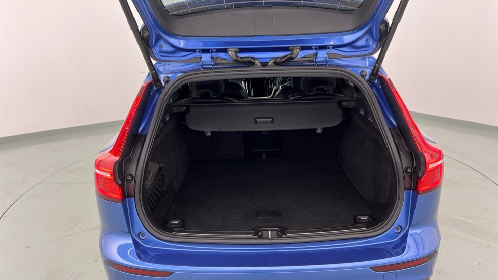 Used Volvo V60 2020 for sale - 76025309: Photo 13