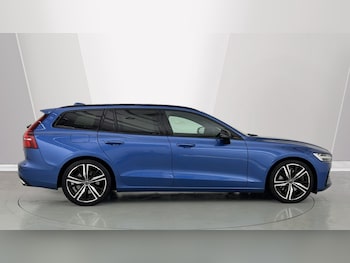 Used Volvo V60 2020 for sale - 76025309: Photo 3