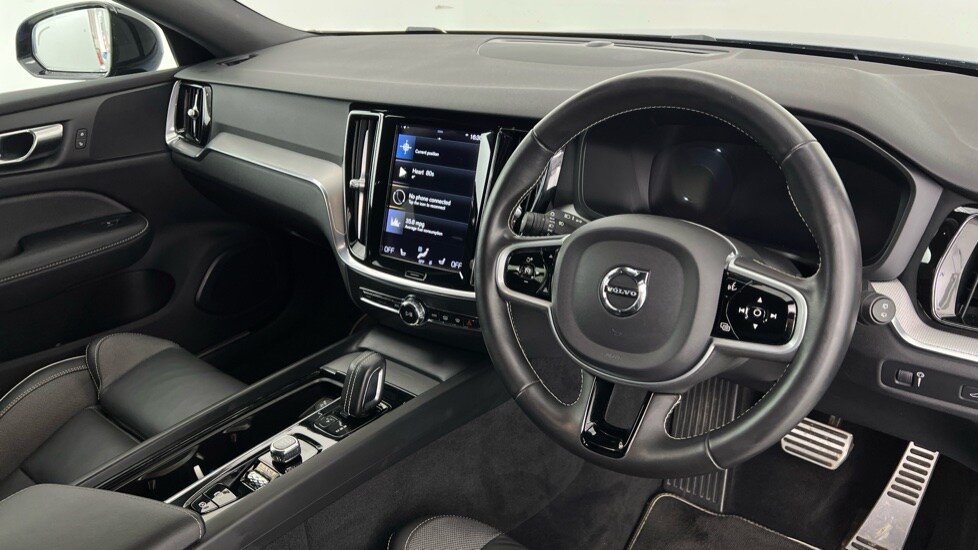 Used Volvo V60 2020 for sale - 76025309: Photo 4