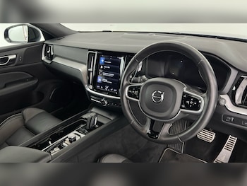 Used Volvo V60 2020 for sale - 76025309: Photo 4