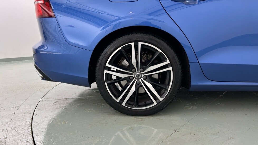 Used Volvo V60 2020 for sale - 76025309: Photo 9