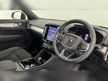 Used Volvo XC40 2026 for sale - 79727342: Photo