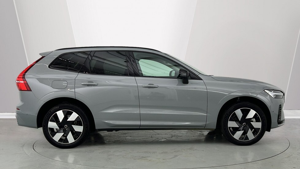 Used Volvo XC60 2025 for sale - 76580036: Photo 3